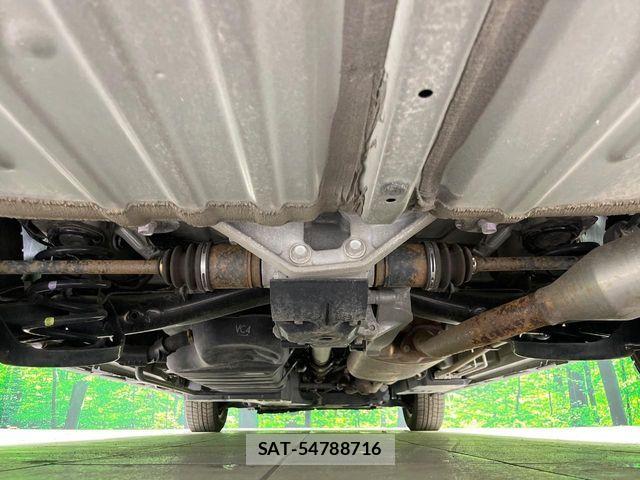 Toyota VOXY 2024-04 7226378-19