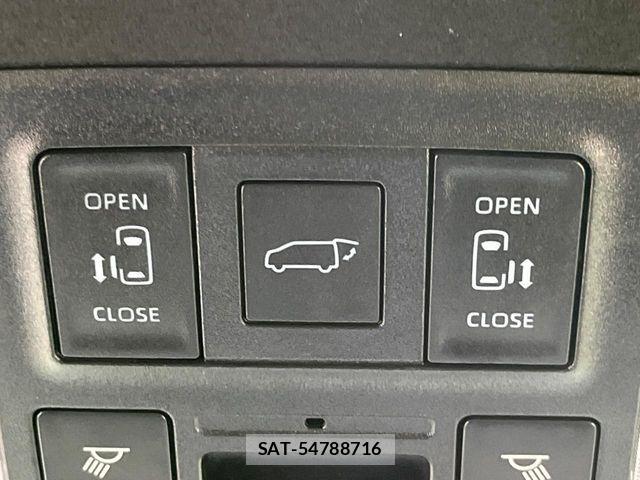 Toyota VOXY 2024-04 7226378-5
