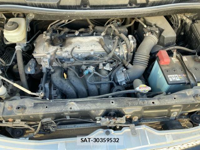 Toyota VOXY 2012-03 7226356-27