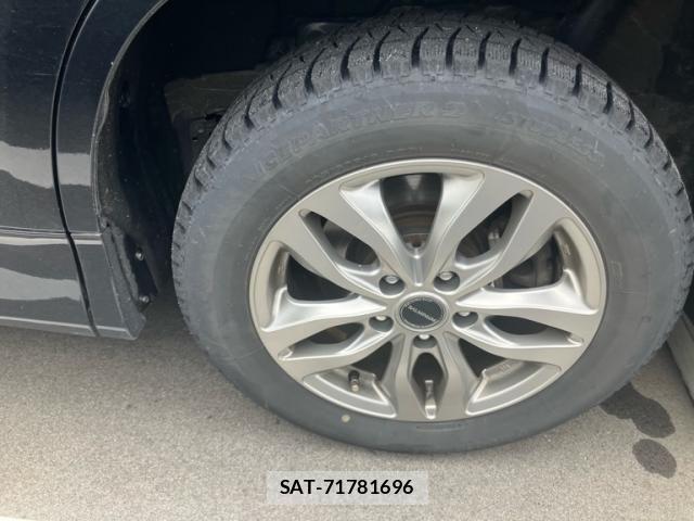Toyota VOXY 2022-07 7226380-9