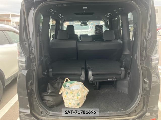 Toyota VOXY 2022-07 7226380-19
