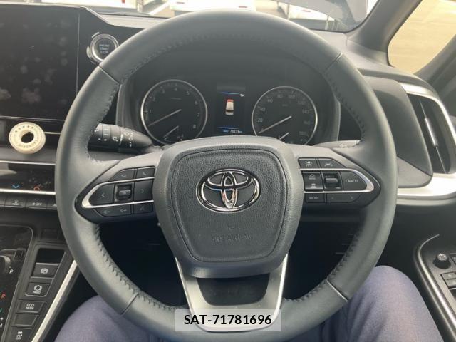 Toyota VOXY 2022-07 7226380-21
