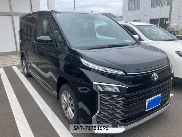 Toyota VOXY 2022-07 7226380-2