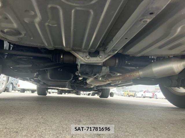 Toyota VOXY 2022-07 7226380-7
