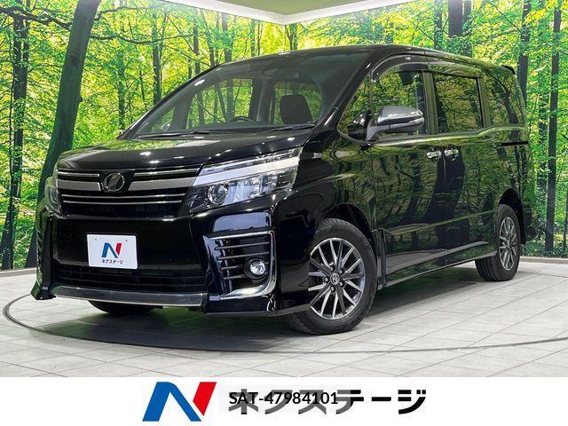 Toyota VOXY 2017-05 7226367-0