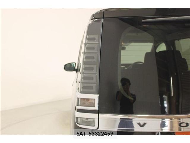 Toyota VOXY 2019-06 7226369-19