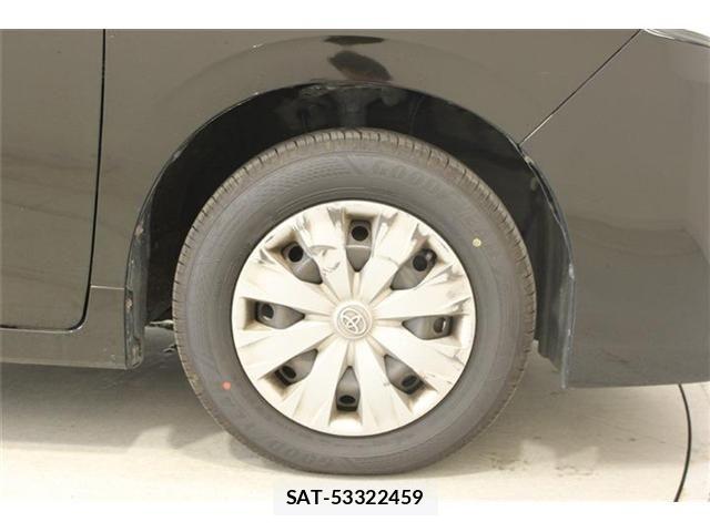 Toyota VOXY 2019-06 7226369-22