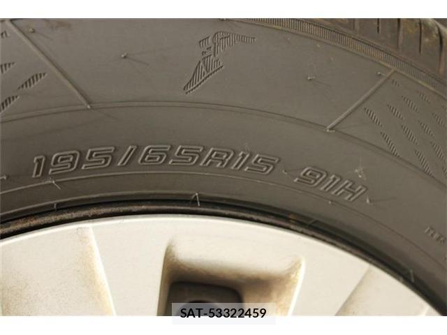 Toyota VOXY 2019-06 7226369-27