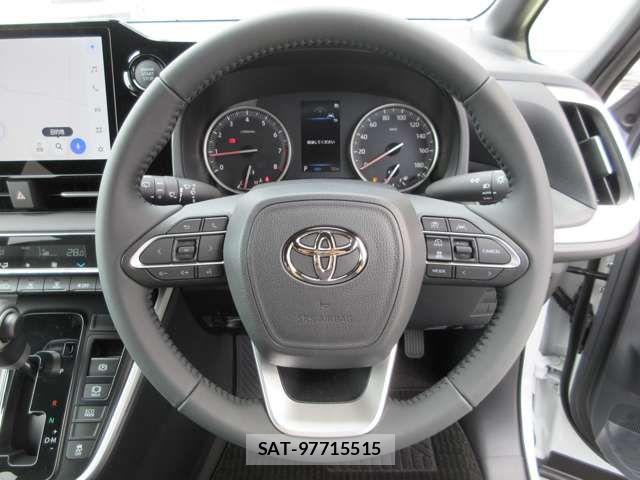 Toyota VOXY 2026-04 7226381-10