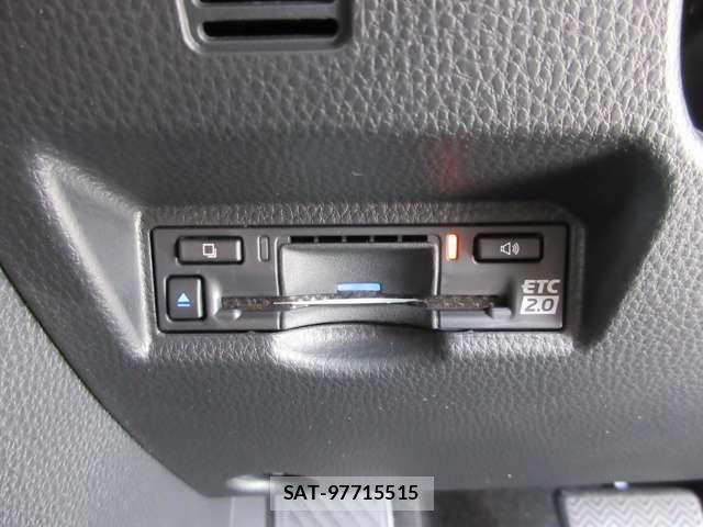 Toyota VOXY 2026-04 7226381-12