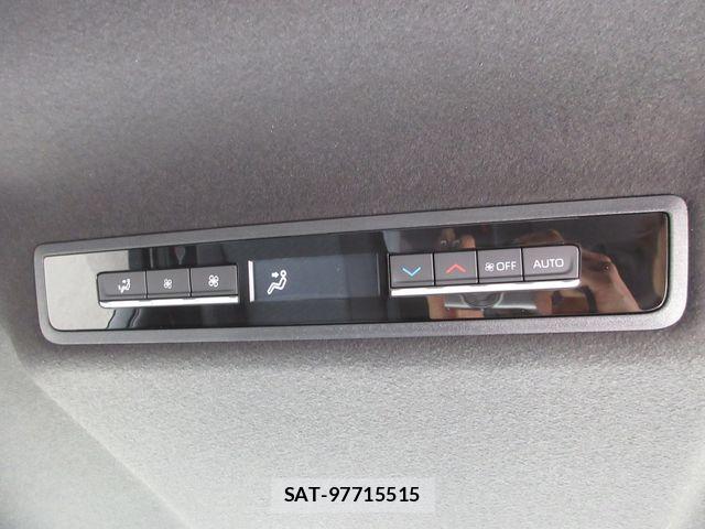 Toyota VOXY 2026-04 7226381-28