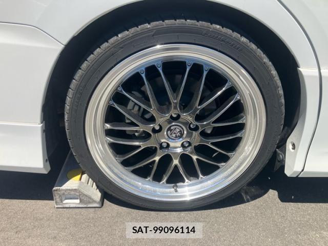 Toyota VOXY 2021-07 7226374-10