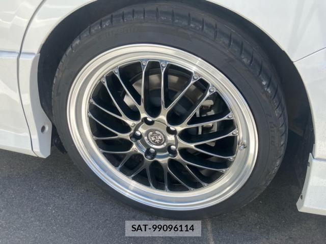Toyota VOXY 2021-07 7226374-11