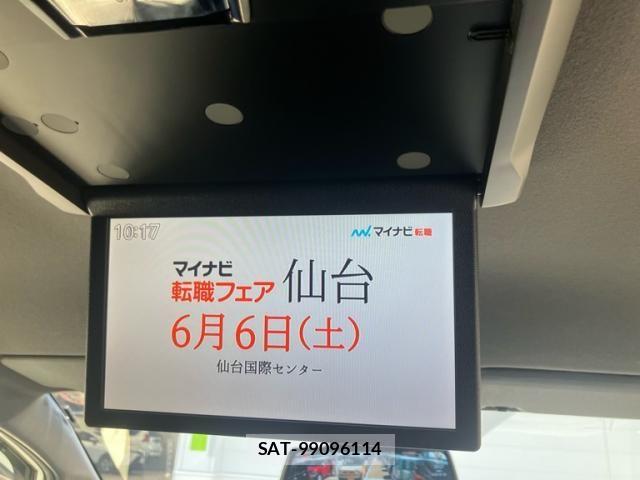 Toyota VOXY 2021-07 7226374-16