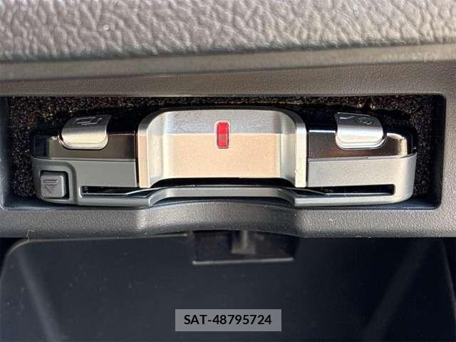 Toyota VOXY 2010-08 7252652-10