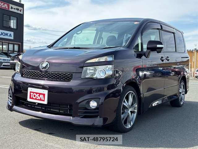 Toyota VOXY 2010-08 7252652-11