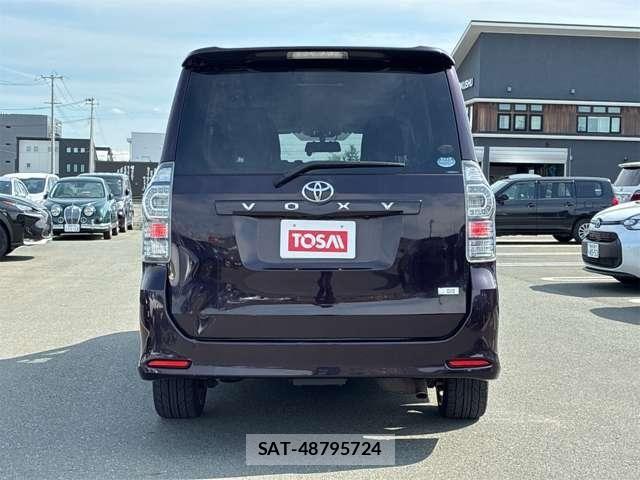 Toyota VOXY 2010-08 7252652-21