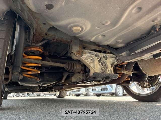 Toyota VOXY 2010-08 7252652-24