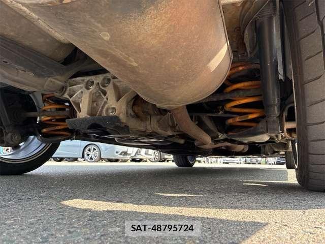 Toyota VOXY 2010-08 7252652-25