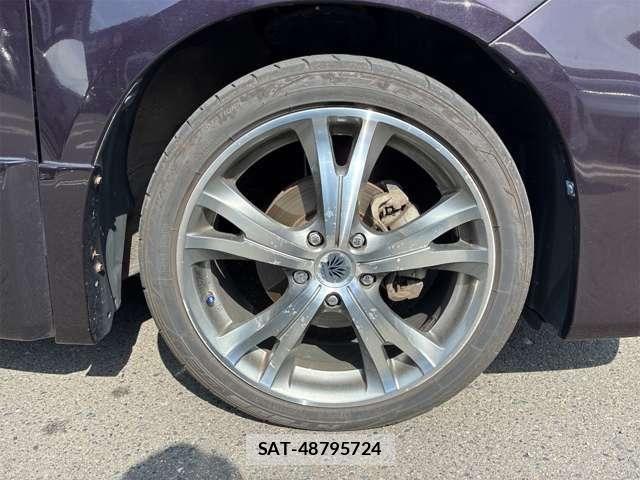 Toyota VOXY 2010-08 7252652-29