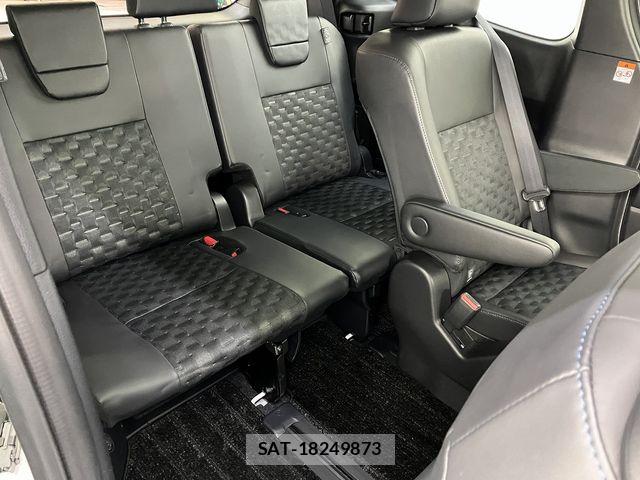 Toyota VOXY 2025-03 7252648-11