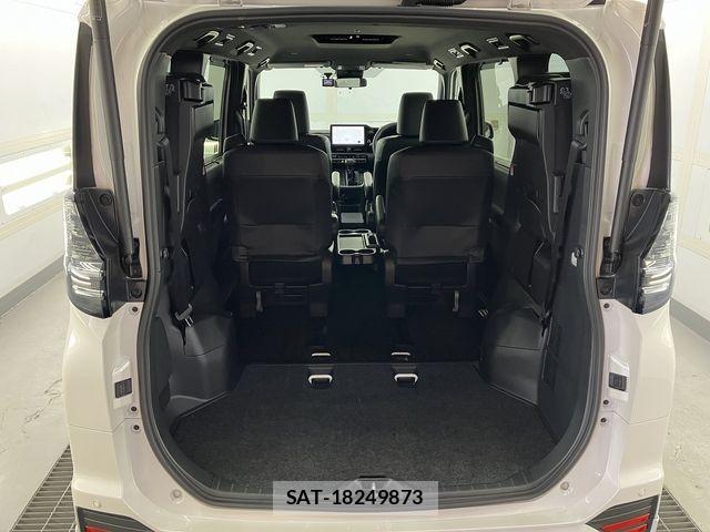 Toyota VOXY 2025-03 7252648-13