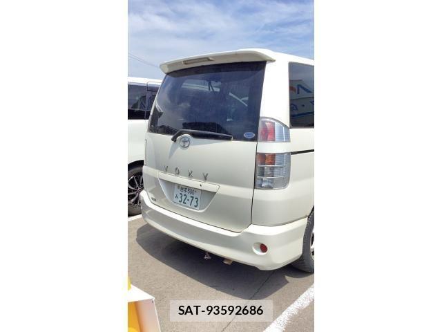 Toyota VOXY 2003-03 7252653-1