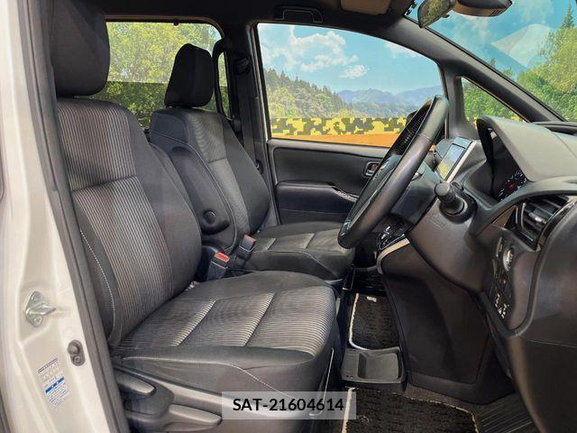 Toyota VOXY 2019-05 7252650-9