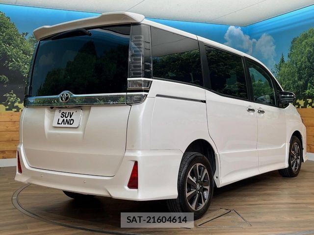 Toyota VOXY 2019-05 7252650-18