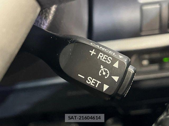 Toyota VOXY 2019-05 7252650-7
