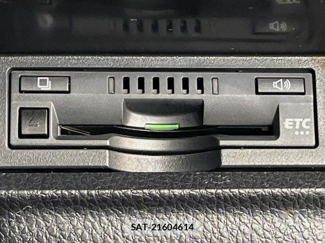 Toyota VOXY 2019-05 7252650-8