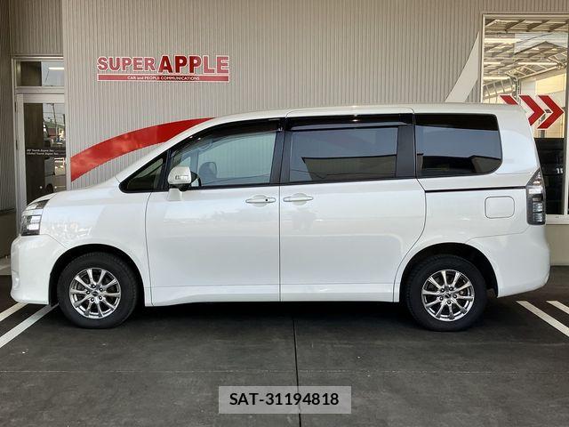 Toyota VOXY 2012-02 7252651-5