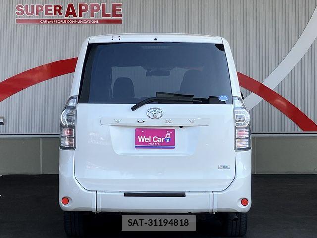 Toyota VOXY 2012-02 7252651-7