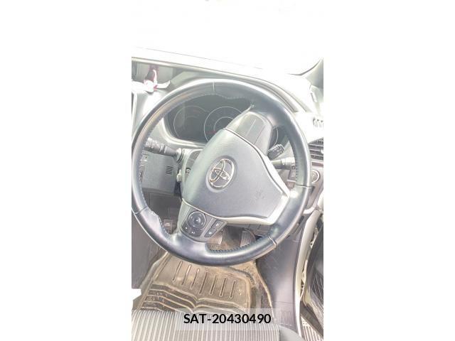 Toyota VOXY 2018-09 7330772-12
