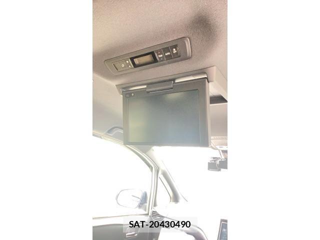 Toyota VOXY 2018-09 7330772-13