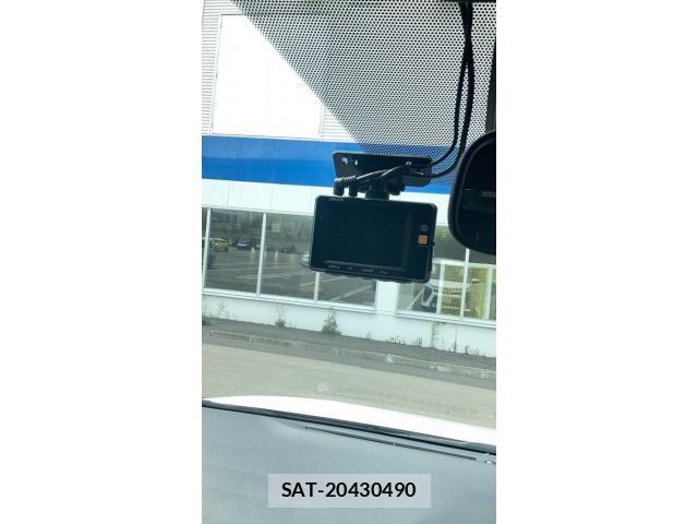 Toyota VOXY 2018-09 7330772-19