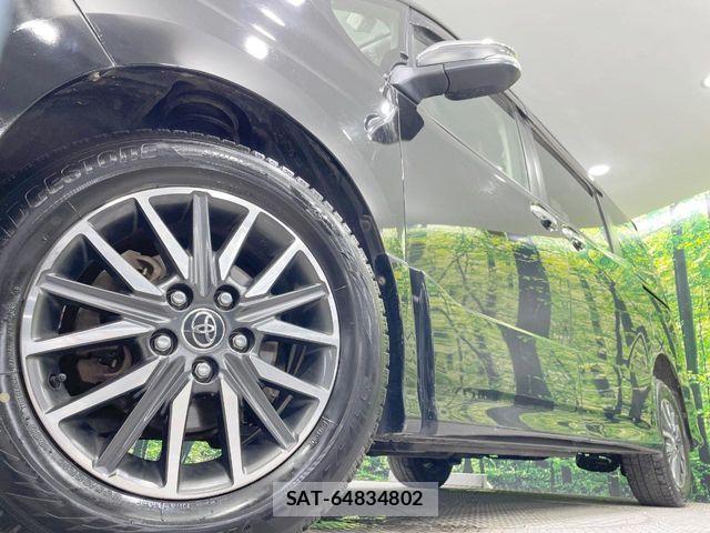 Toyota VOXY 2016-01 7330781-14