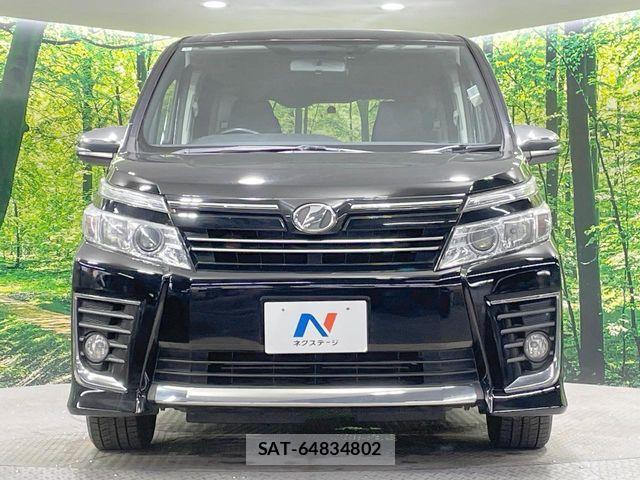 Toyota VOXY 2016-01 7330781-15
