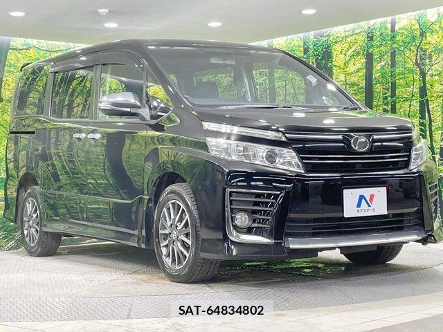 Toyota VOXY 2016-01 7330781-17