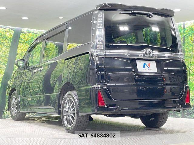 Toyota VOXY 2016-01 7330781-18