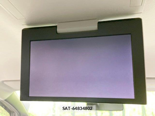 Toyota VOXY 2016-01 7330781-3