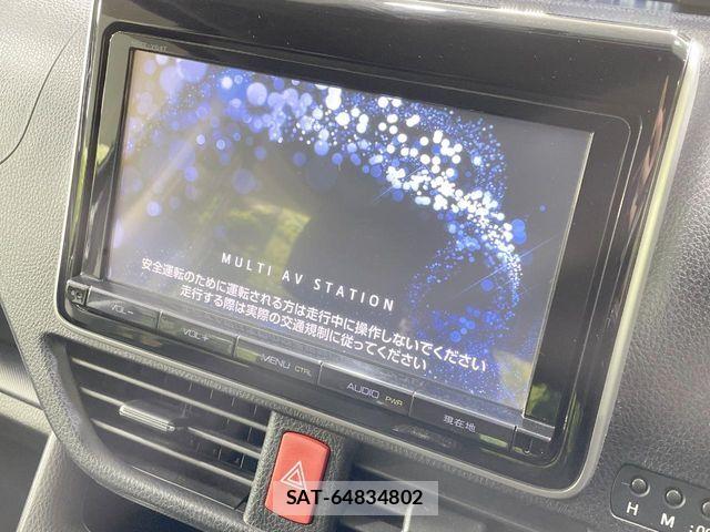 Toyota VOXY 2016-01 7330781-4