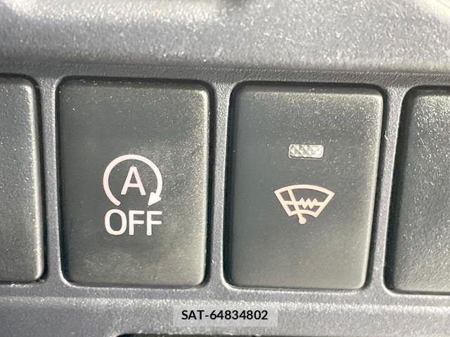 Toyota VOXY 2016-01 7330781-7