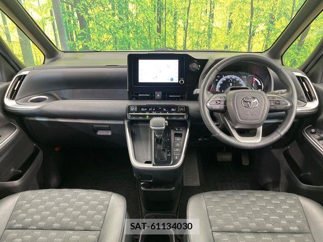 Toyota VOXY 2024-04 7330770-1