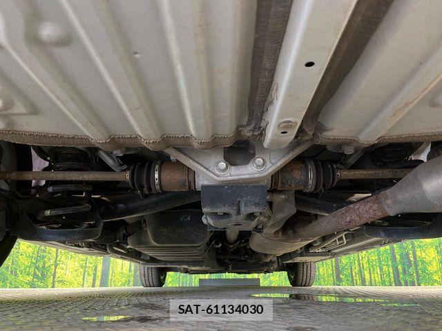 Toyota VOXY 2024-04 7330770-19