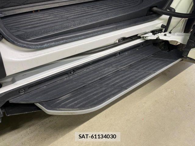 Toyota VOXY 2024-04 7330770-2