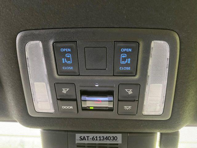 Toyota VOXY 2024-04 7330770-8