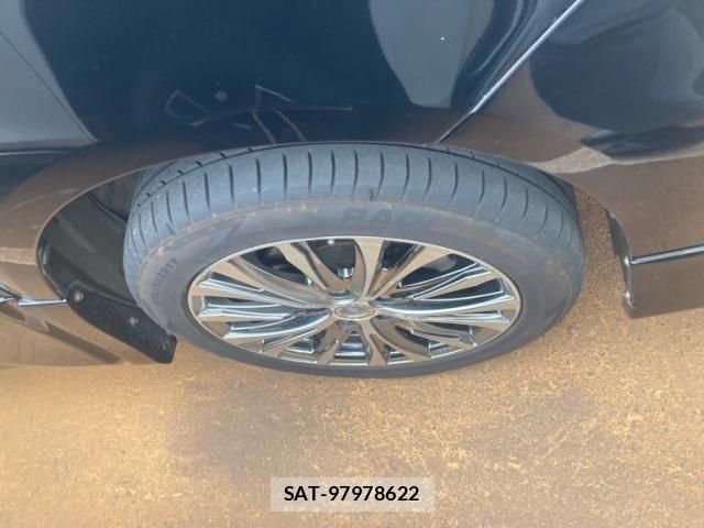 Toyota VOXY 2013-07 7330780-2