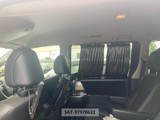 Toyota VOXY 2013-07 7330780-5