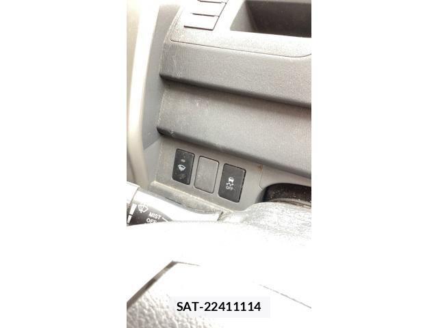 Toyota VOXY 2009-07 7330782-9